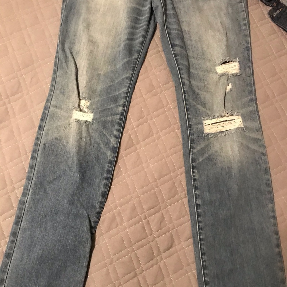 Woman Abercrombie and Fitch mid waist jeans